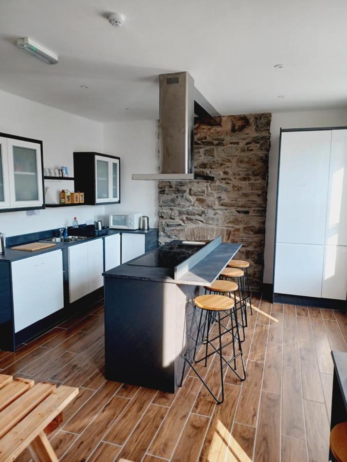 Voyage Hostel - Rooms With Shared Kitchen ダグラス エクステリア 写真